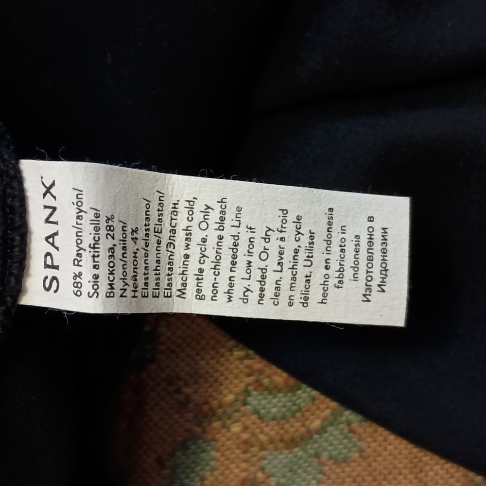 NWOT SPANX The Black Pencil Skirt 20269R Sz L - Picture 7 of 13